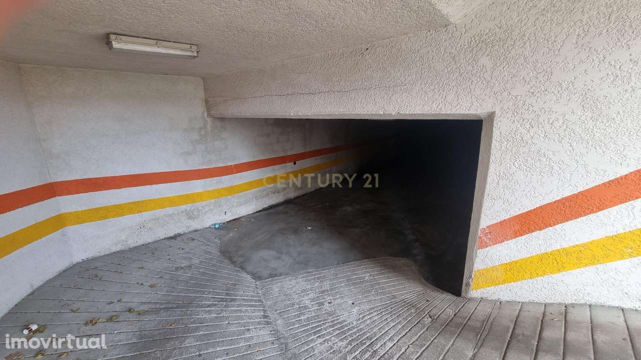 Garagem Usada em Bragança - Oportunidade a 6500€ - Grande imagem: 2/4