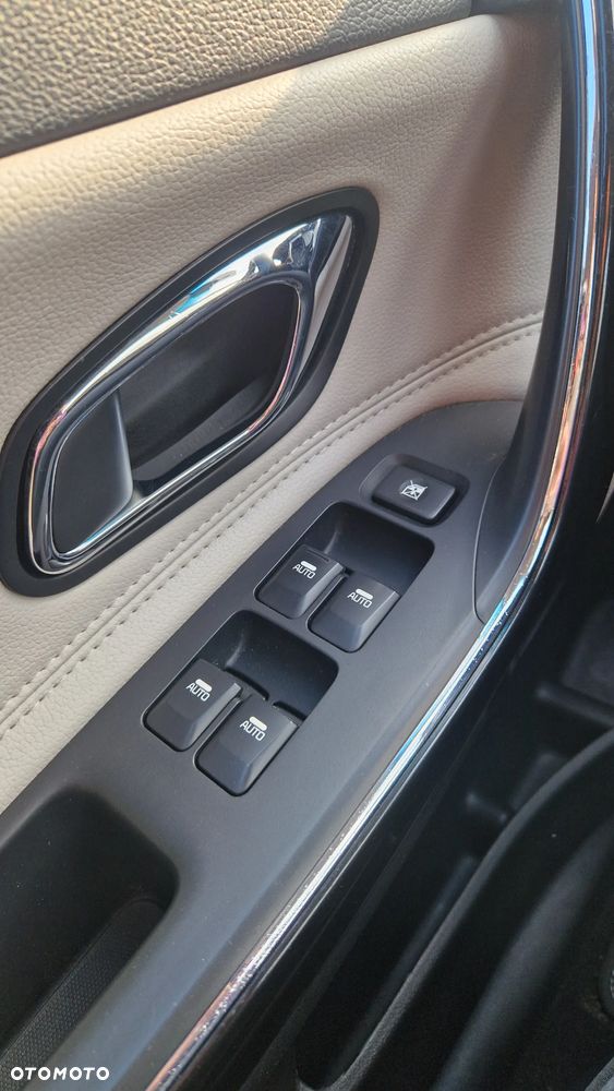 Kia Ceed 1.6 CRDi 128 Dream Team Edition - 23