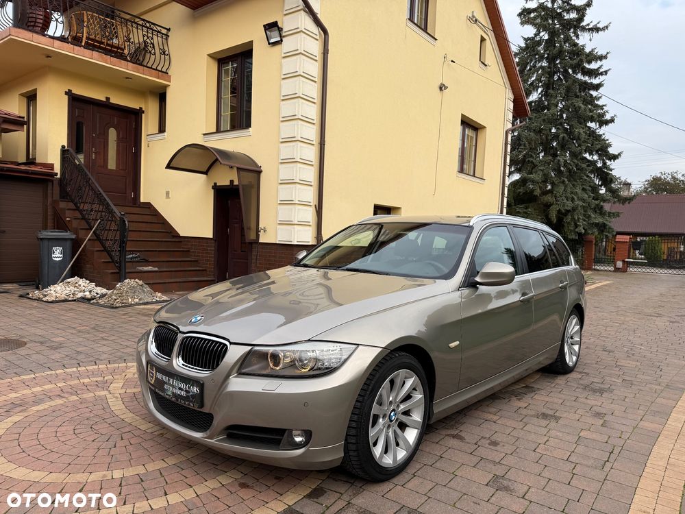 BMW Seria 3 320d Touring Sport-Aut Blue Performance Luxury Line - 9