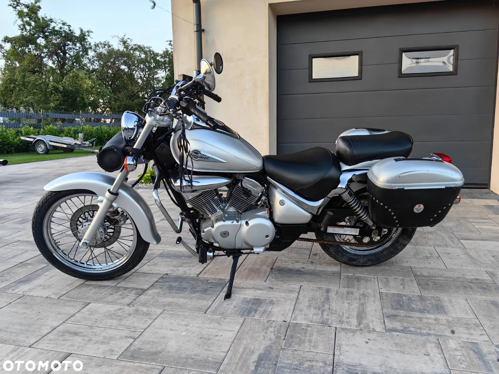 Suzuki Intruder - 5