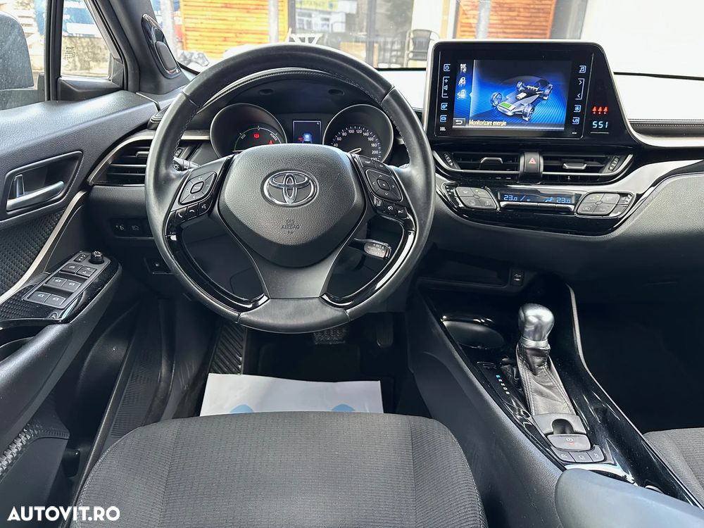Toyota C-HR Hybrid Business-Edition - 16