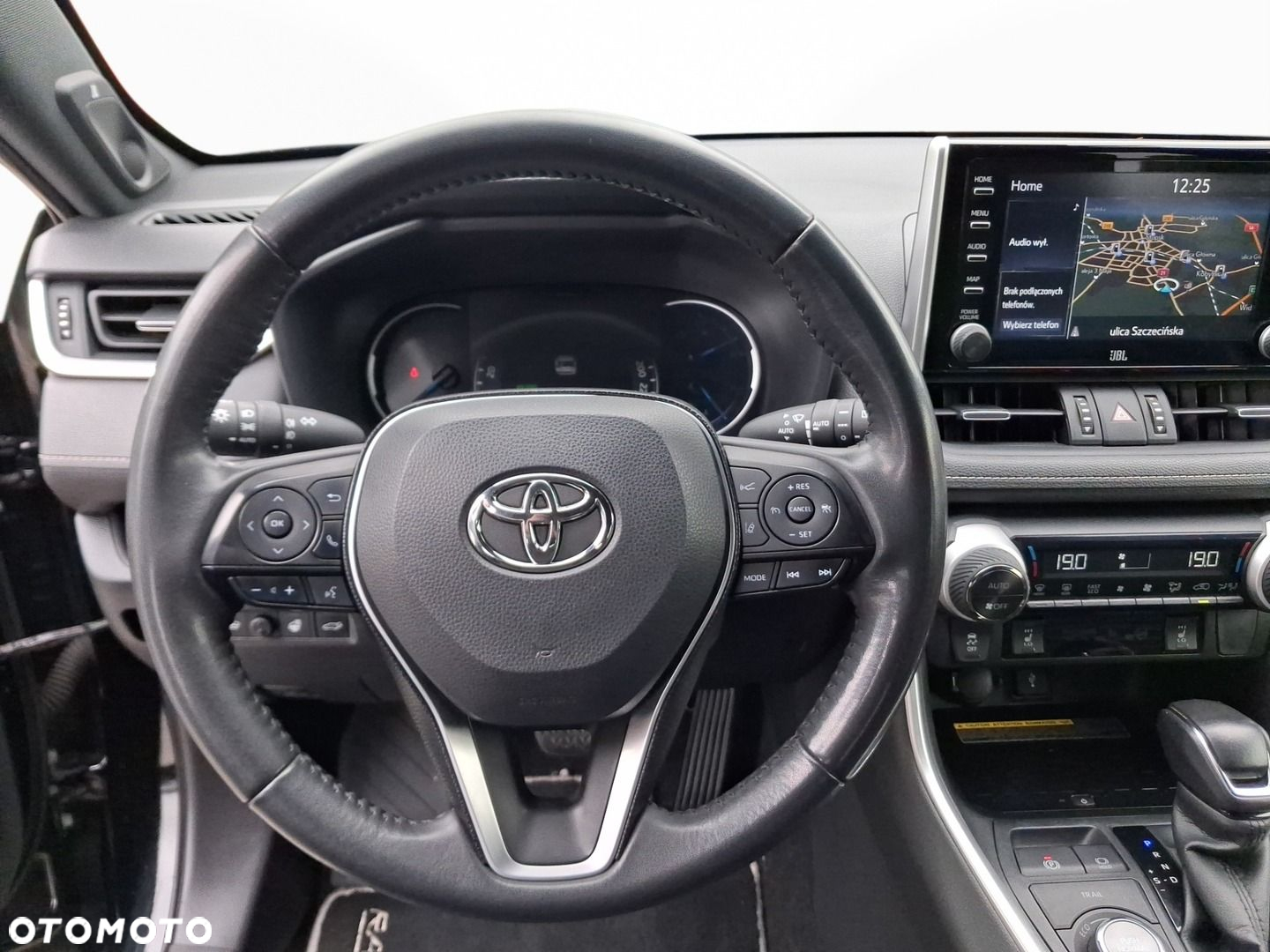 Toyota RAV4 2.5 Hybrid Black Edition by JBL 4x4 - 24