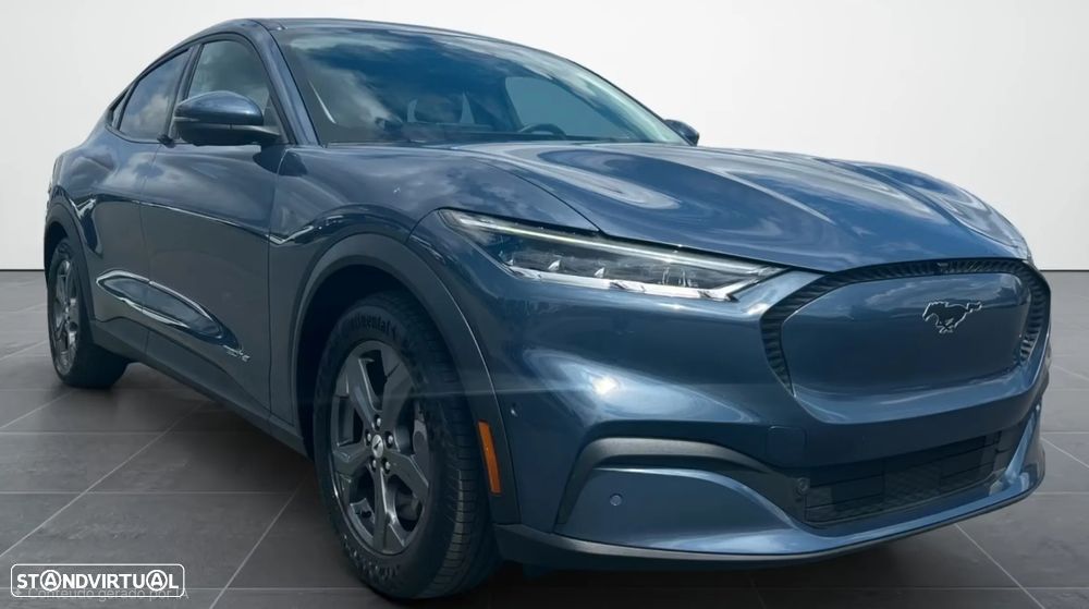 Ford Mustang Mach-E 75.7 kWh Base - 2