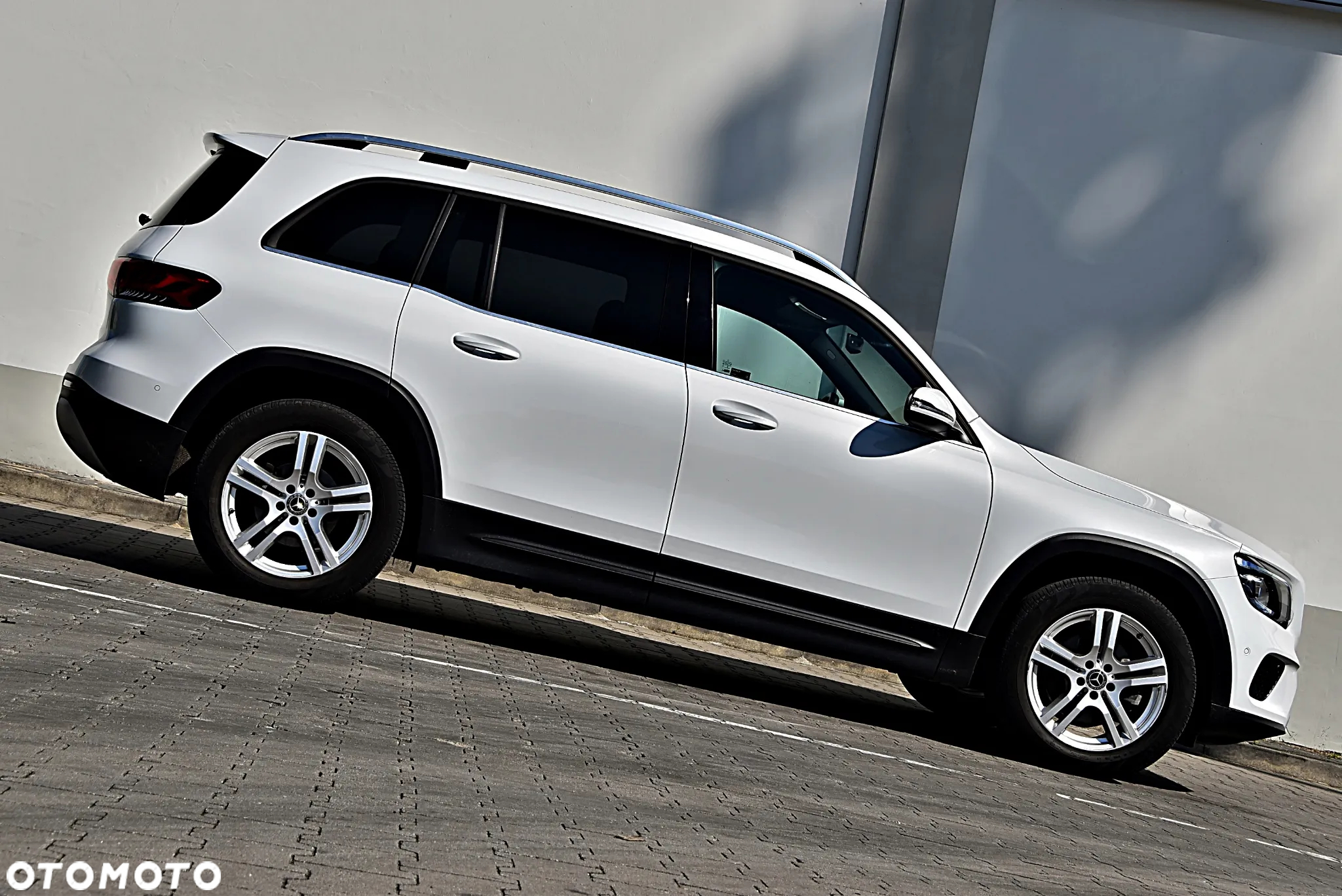 Mercedes-Benz GLB 200 7G-DCT - 7