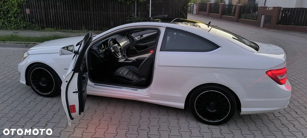 Mercedes-Benz Klasa C 250 Sport 7G-TRONIC - 30