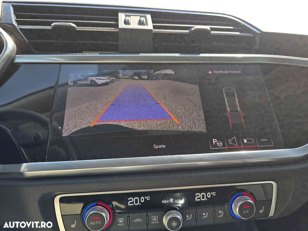 Audi Q3 - 18
