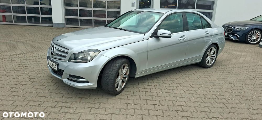 Mercedes-Benz Klasa C 180 (BlueEFFICIENCY) Avantgarde - 11