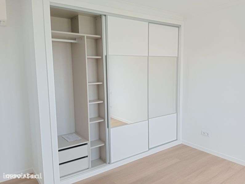 Arrenda-se moradia - Abrunheira - Grande imagem: 2/6