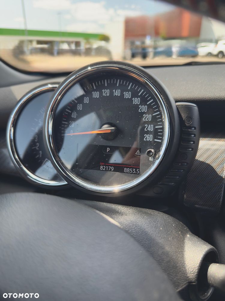 MINI Cooper Standard - 18