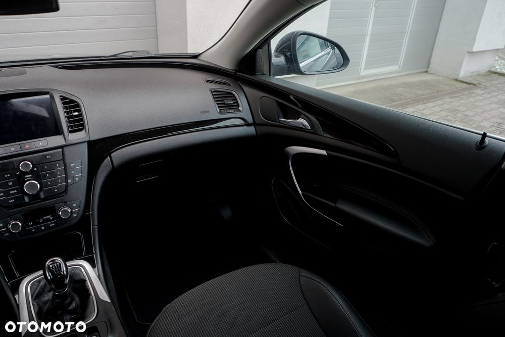 Opel Insignia 1.8 - 35