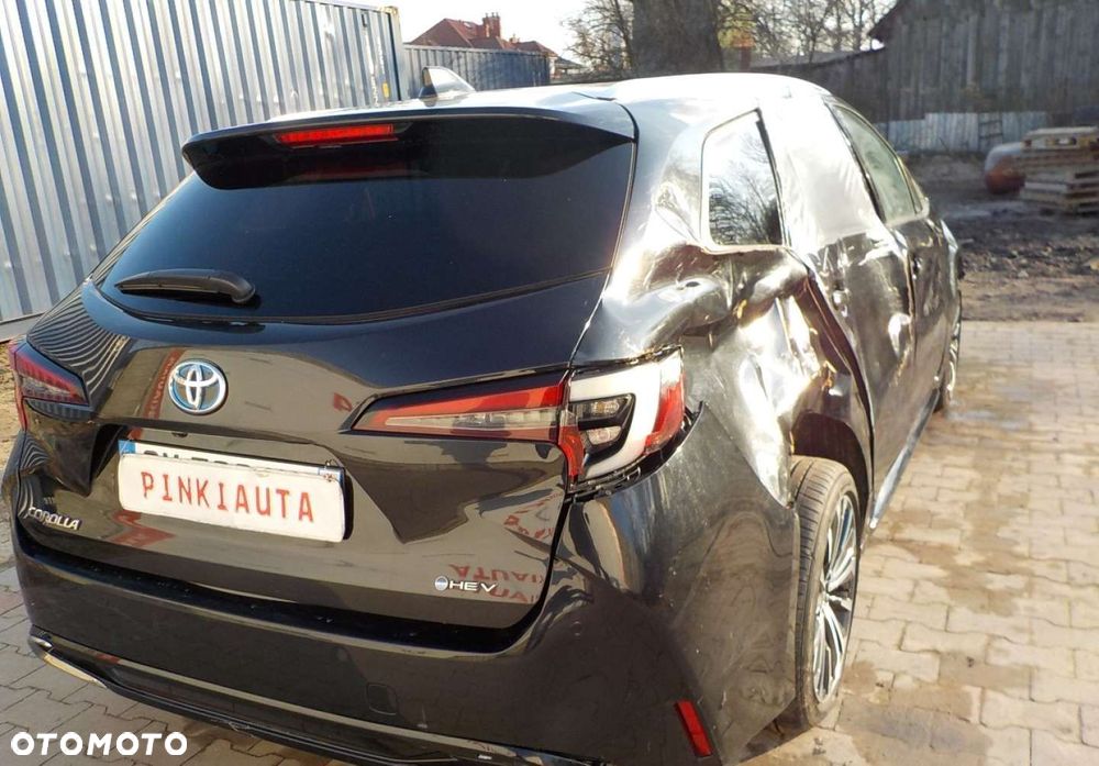 Toyota Corolla - 12