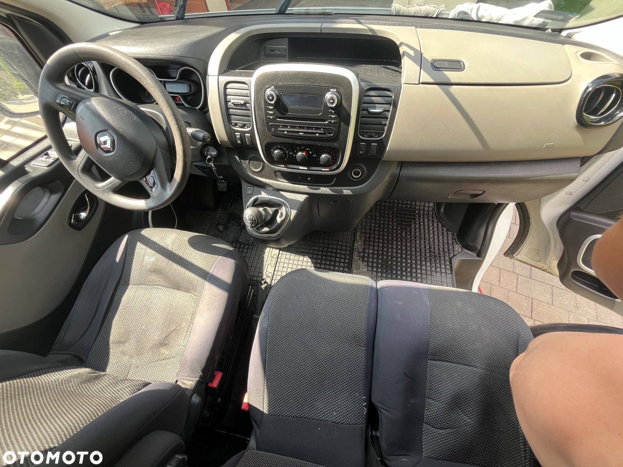 Renault Trafic - 8