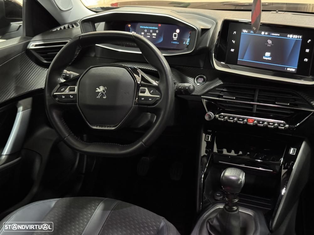 Peugeot 2008 1.2 PureTech Allure - 5