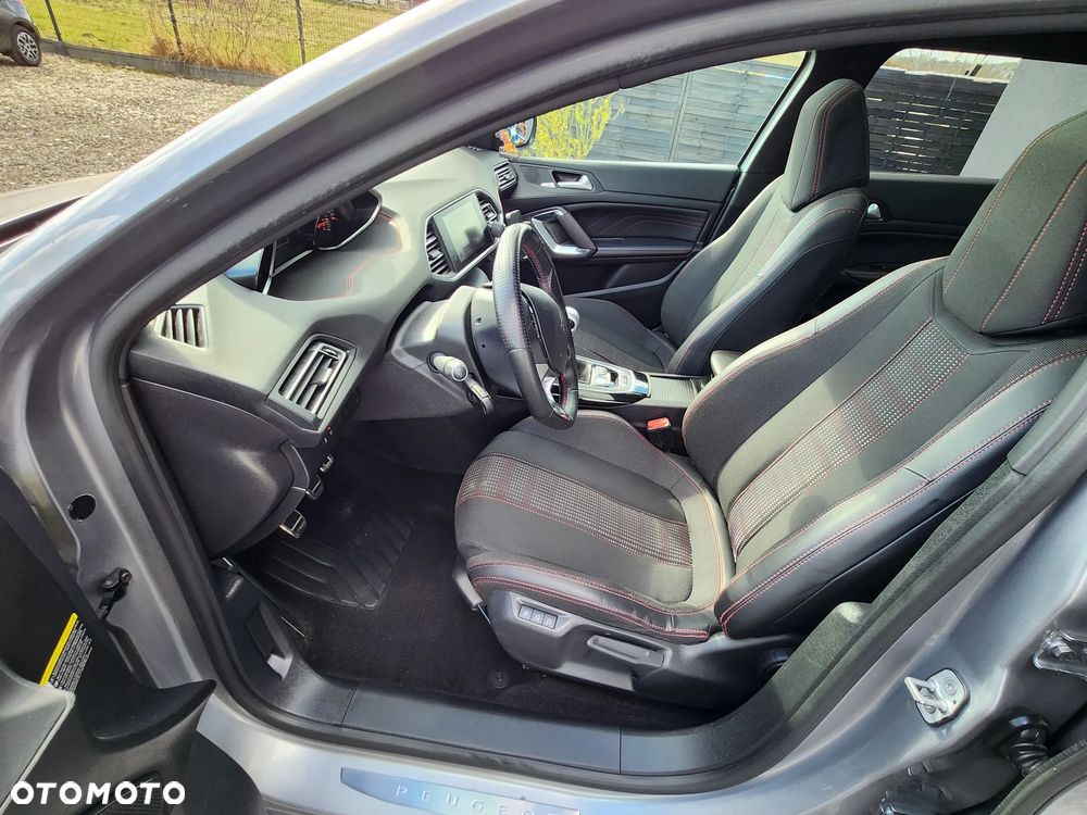 Peugeot 308 PureTech 130 GPF Stop & Start GT - 25