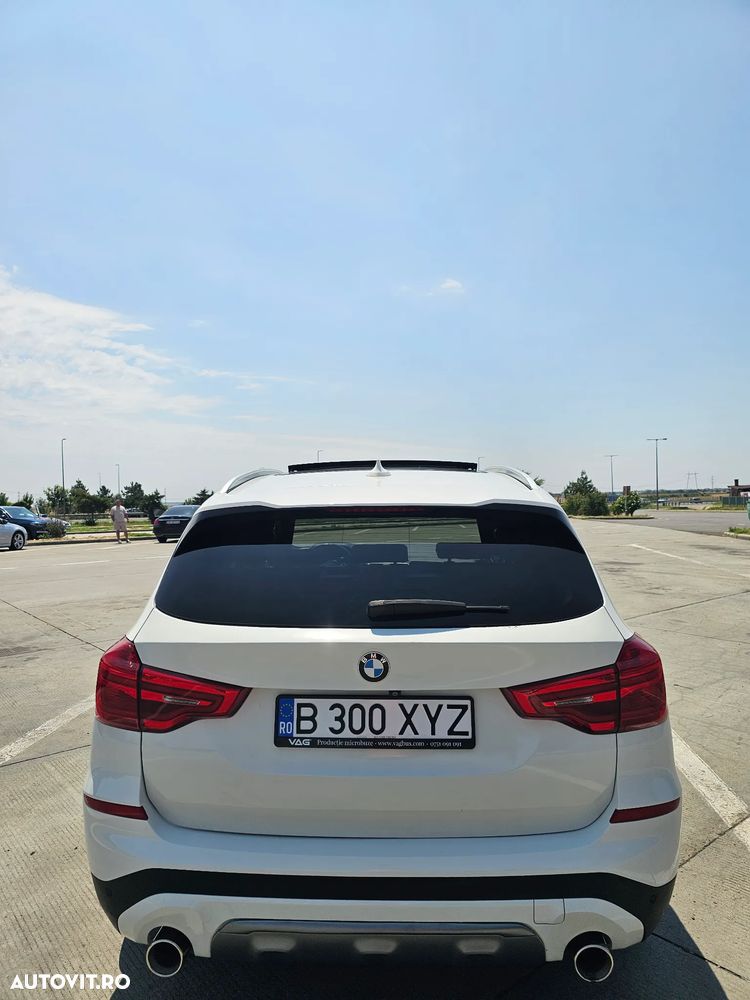 BMW X3 xDrive30i AT xLine - 4