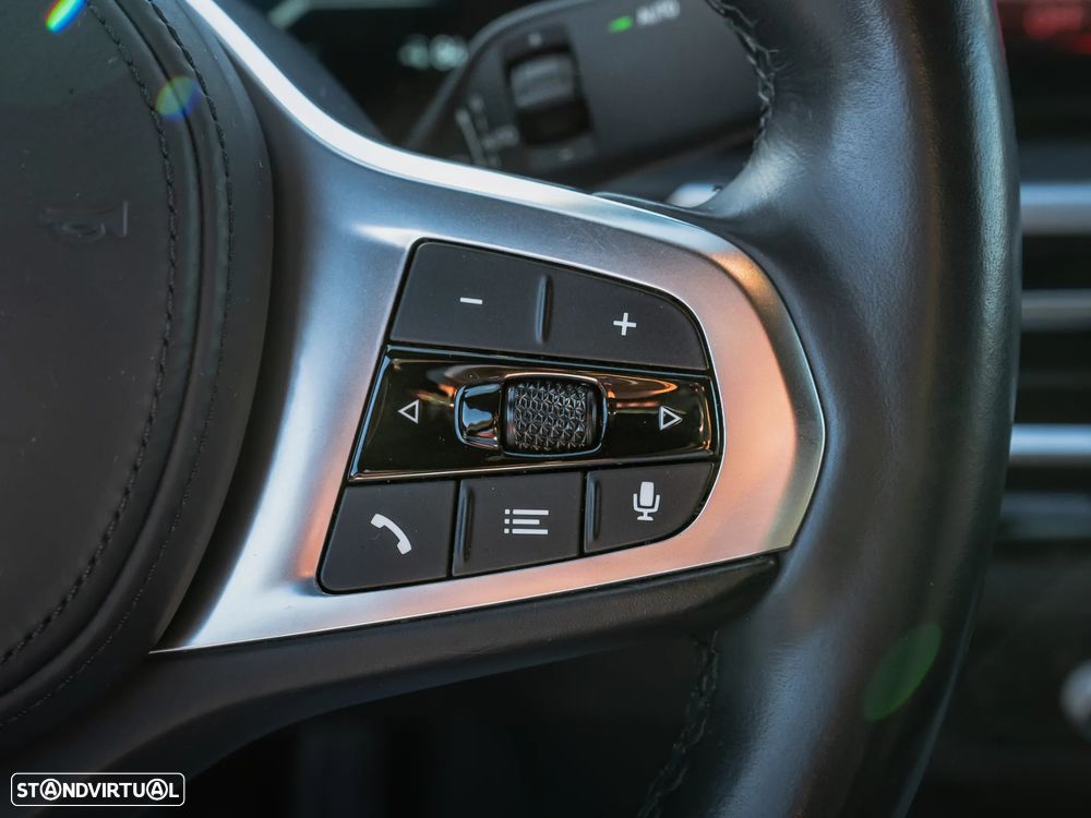 BMW i4 eDrive40 Pack Desportivo M - 18