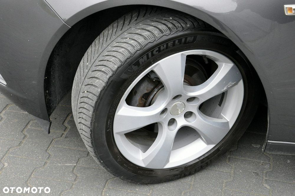 Opel Insignia 1.4 T Cosmo S&S - 13