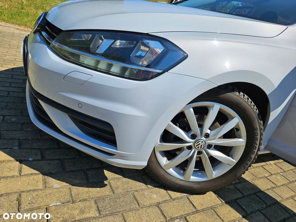Volkswagen Golf - 35