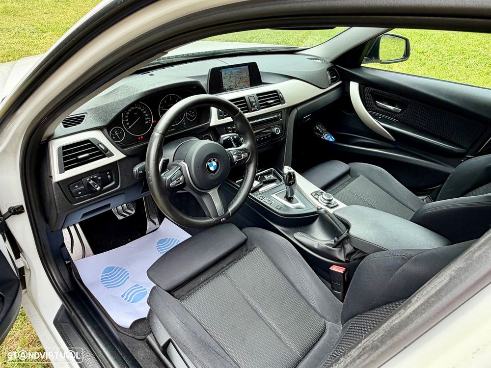 BMW 320 d Auto Pack M - 18