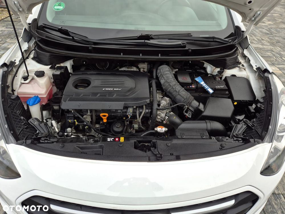 Hyundai i30 blue 1.6 CRDi Classic - 14