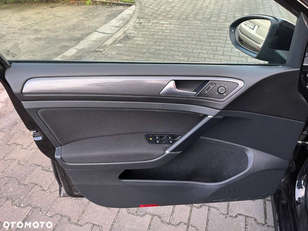 Volkswagen Golf 2.0 TDI Style - 32