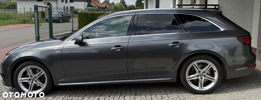Audi A4 Avant - 4