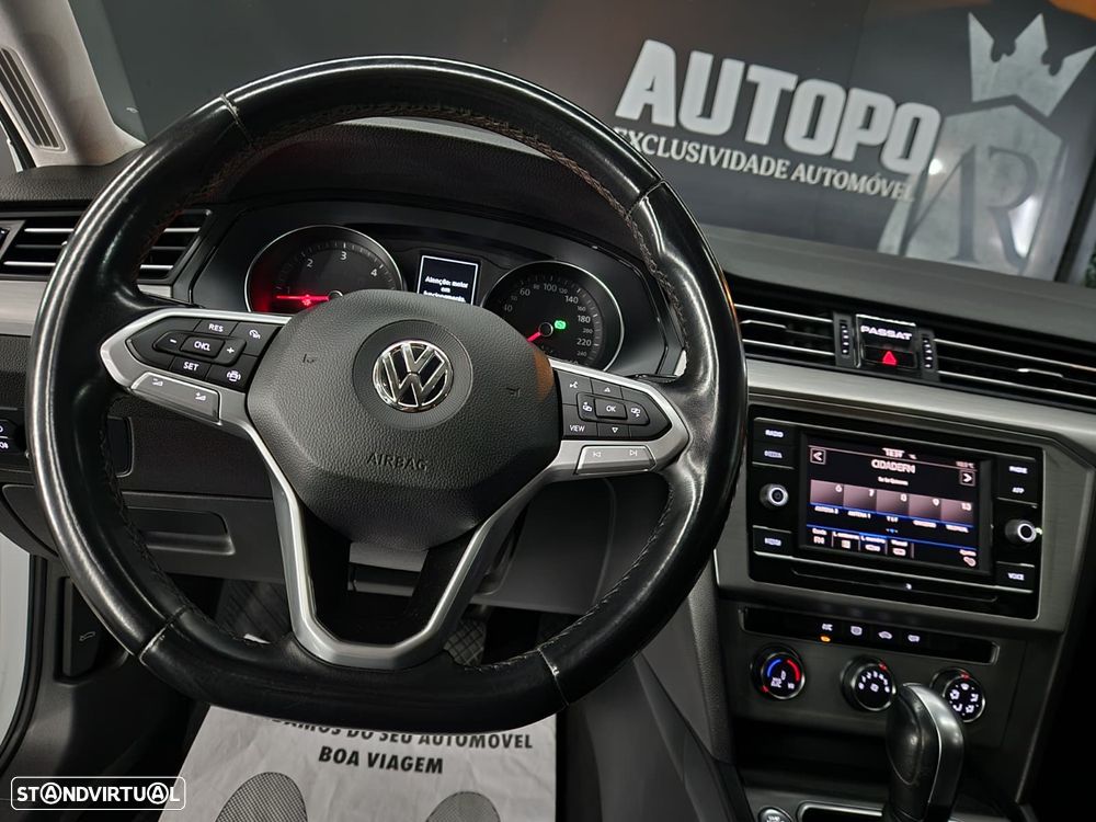VW Passat Variant 1.6 TDI Confortline DSG - 9