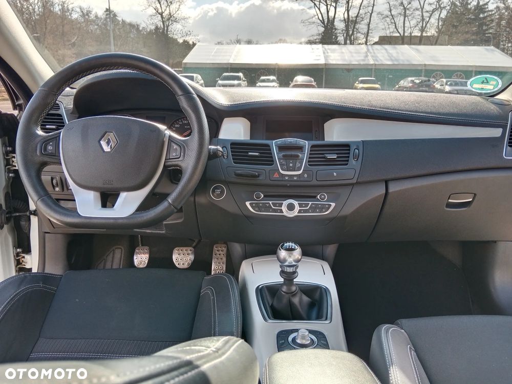 Renault Laguna 2.0 dCi Monaco GP2 - 20