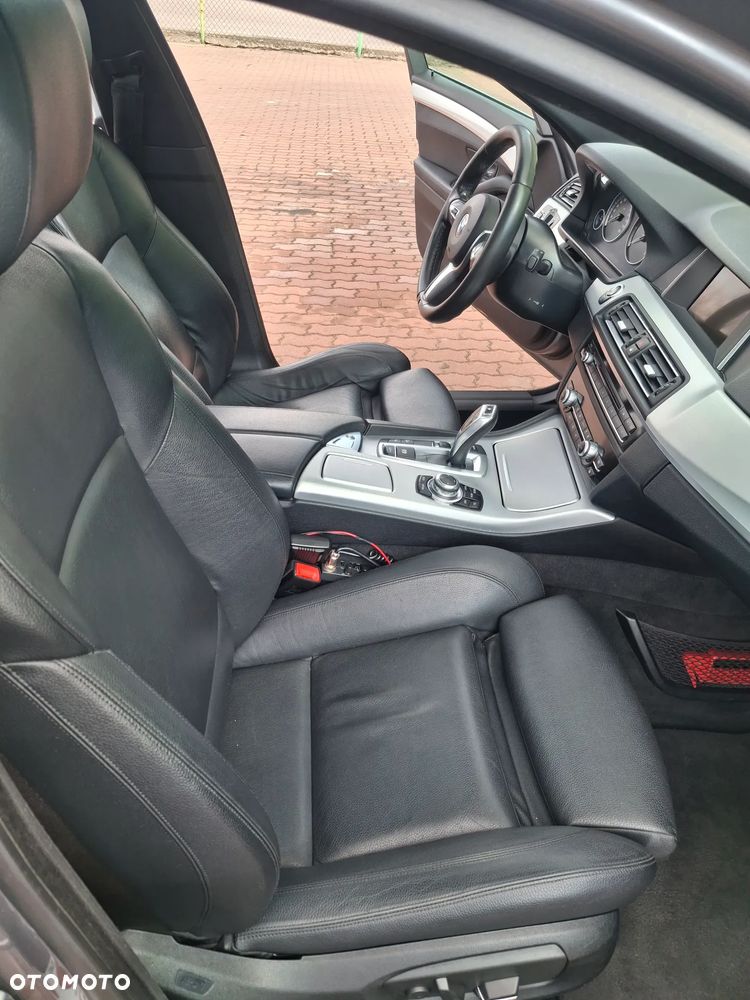 BMW Seria 5 530d xDrive - 15