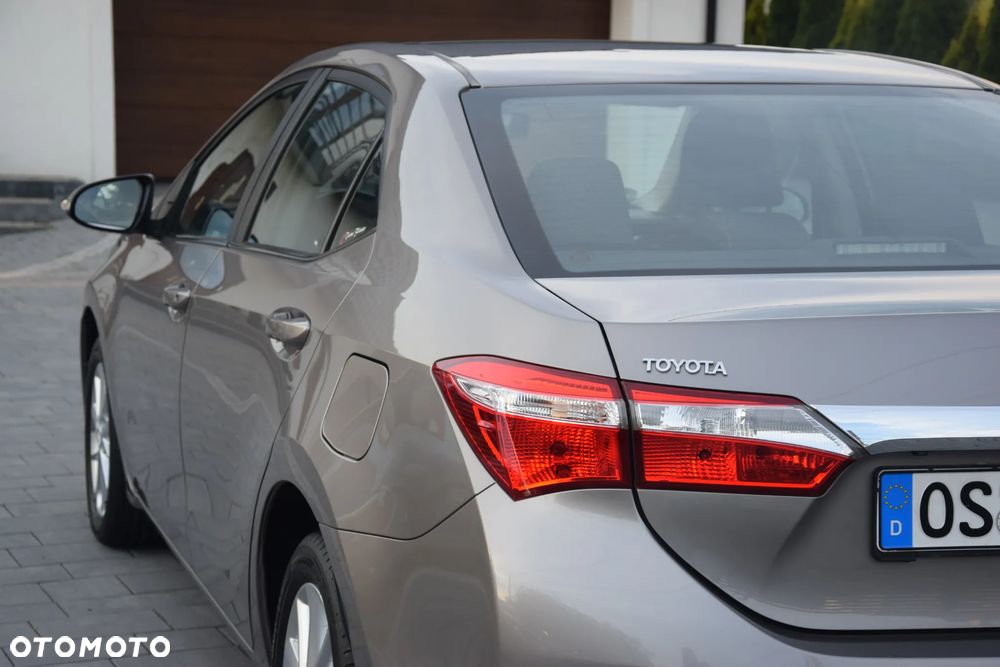 Toyota Corolla 1.6 Valvematic Life Plus - 18