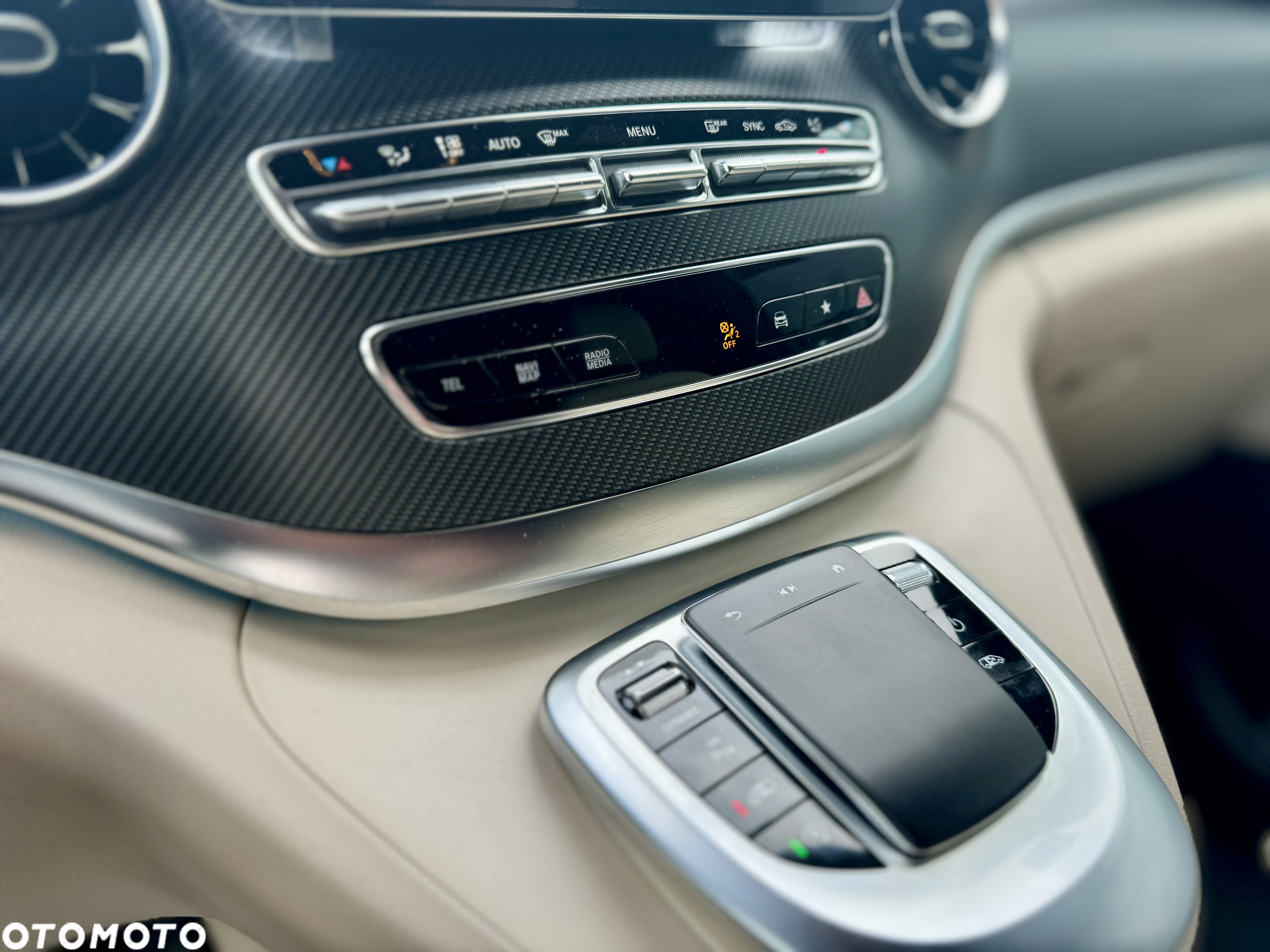 Mercedes-Benz Klasa V 300 d Exclusive 9G-Tronic (d³ugi) - 22