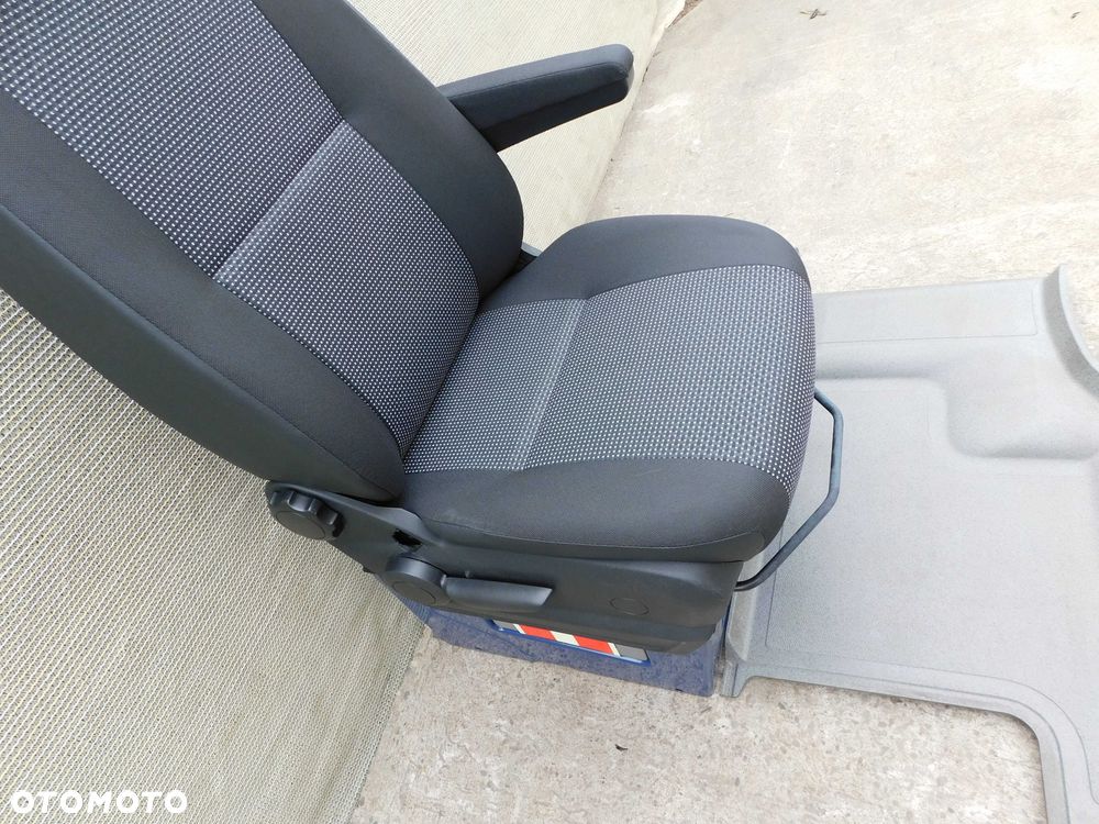 Fotel Pasażera Sprinter 906 / Crafter Podstawa Podłokietnik Wykładzina - 3