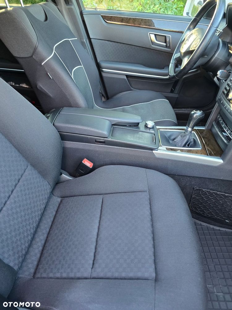 Mercedes-Benz Klasa E 220 CDI BlueEff - 5