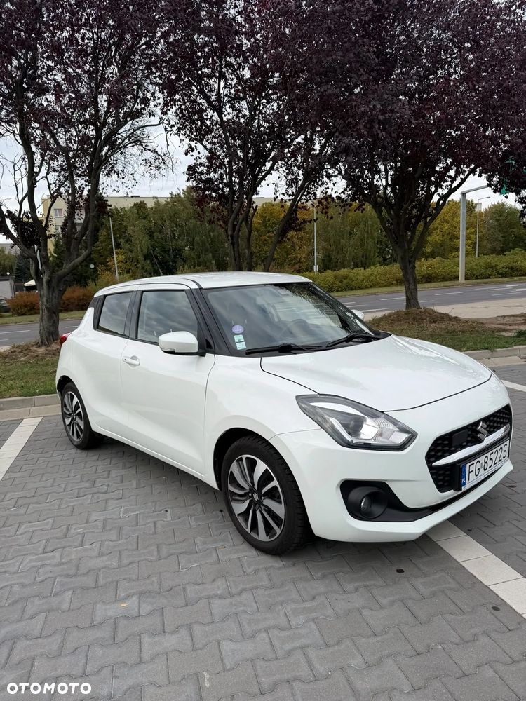Suzuki Swift 1.2 SHVS Premium Plus - 8