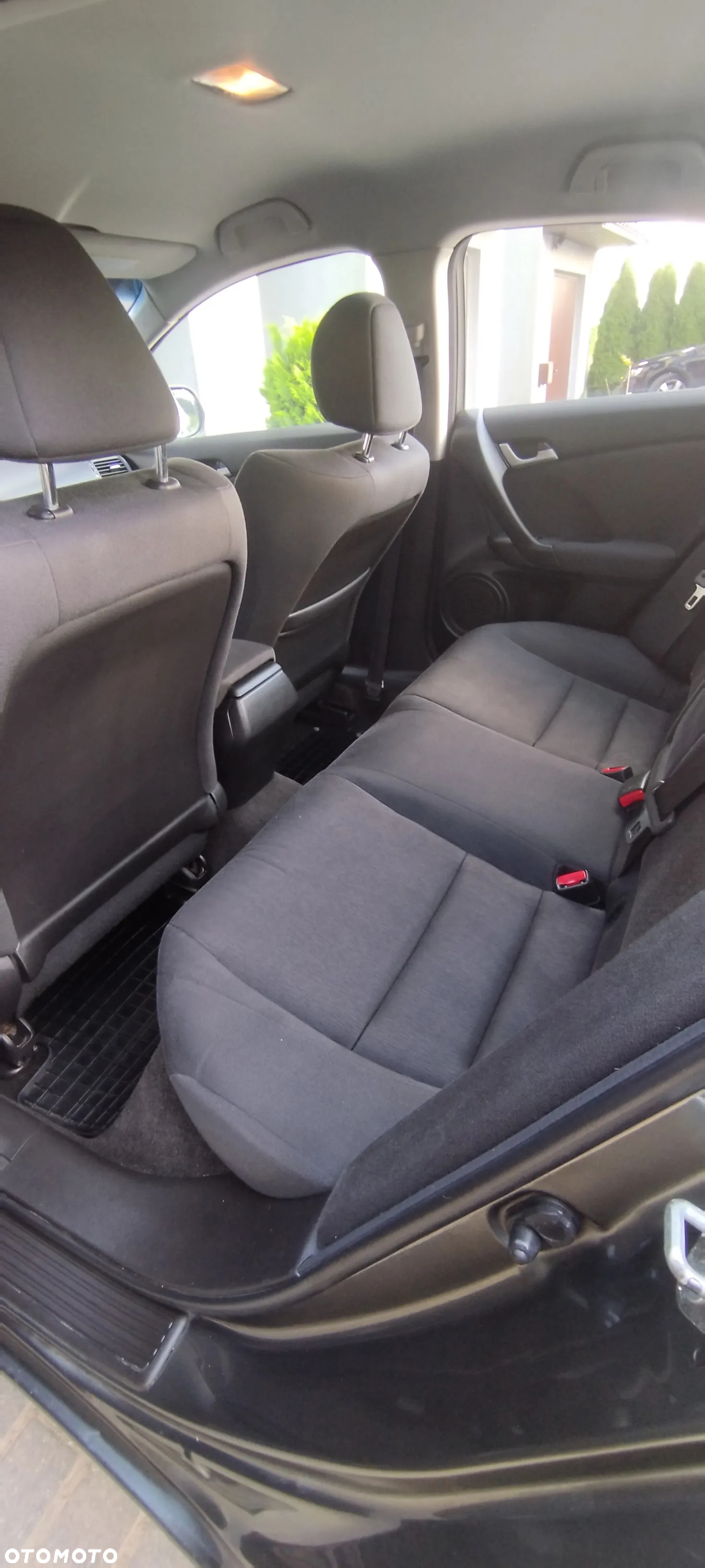 Honda Accord 2.0 Elegance - 23