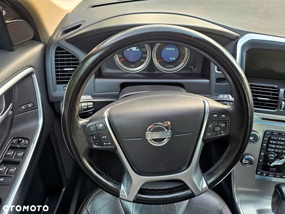 Volvo XC 60 D5 AWD Summum - 26