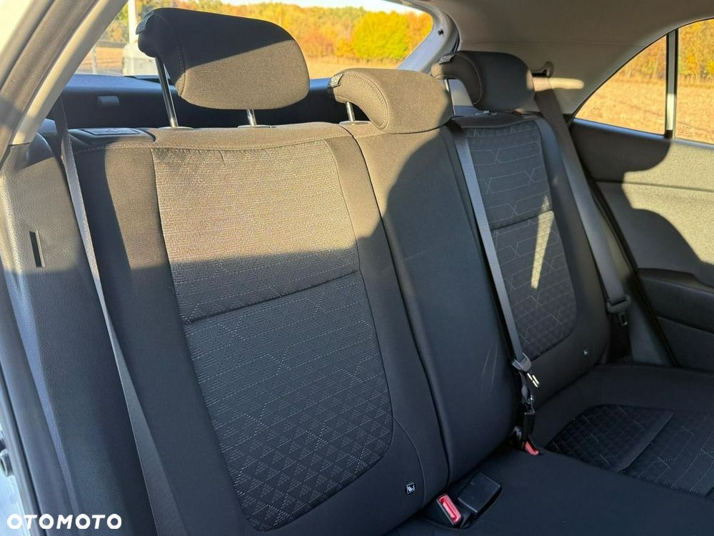 Kia Rio 1.2 M - 23