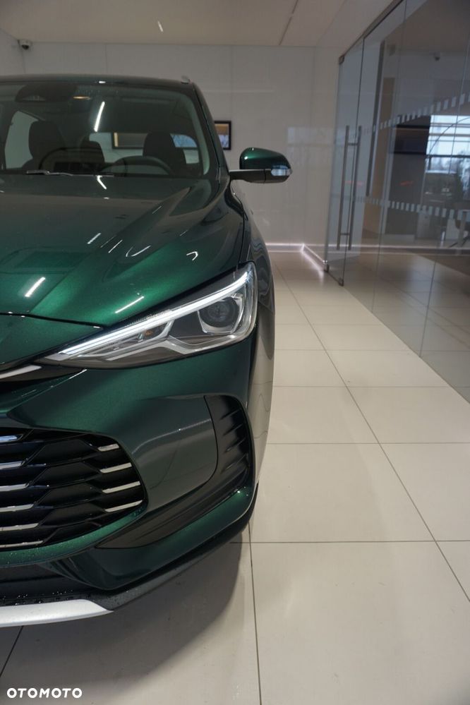 MG ZS Hybrid+ - 24