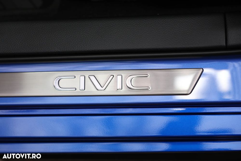 Honda Civic 2.0 e:HEV E-CVT Advance - 24