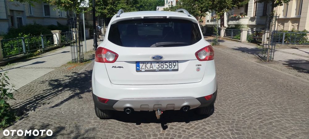 Ford Kuga - 10