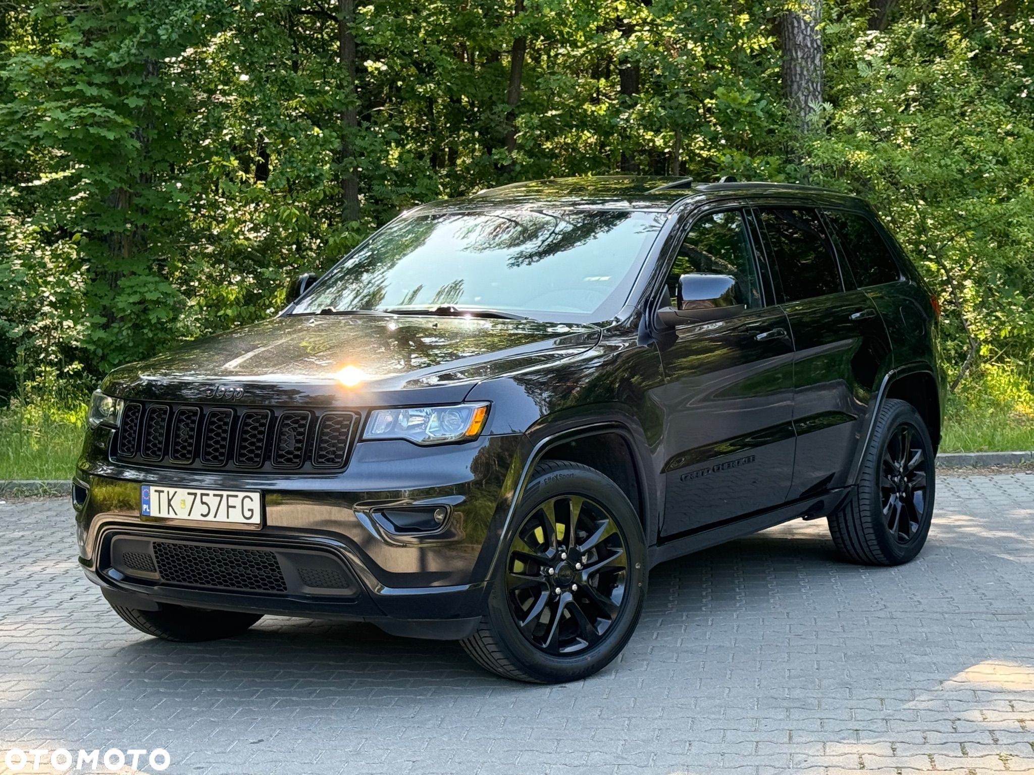Jeep Grand Cherokee - 1