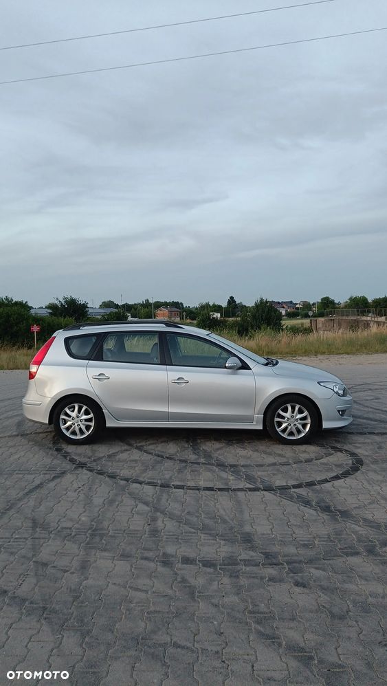 Hyundai i30 1.6 CRDi Comfort World Cup - 3