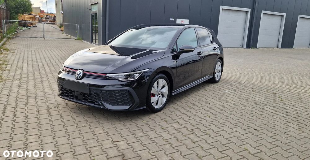 Volkswagen Golf - 37