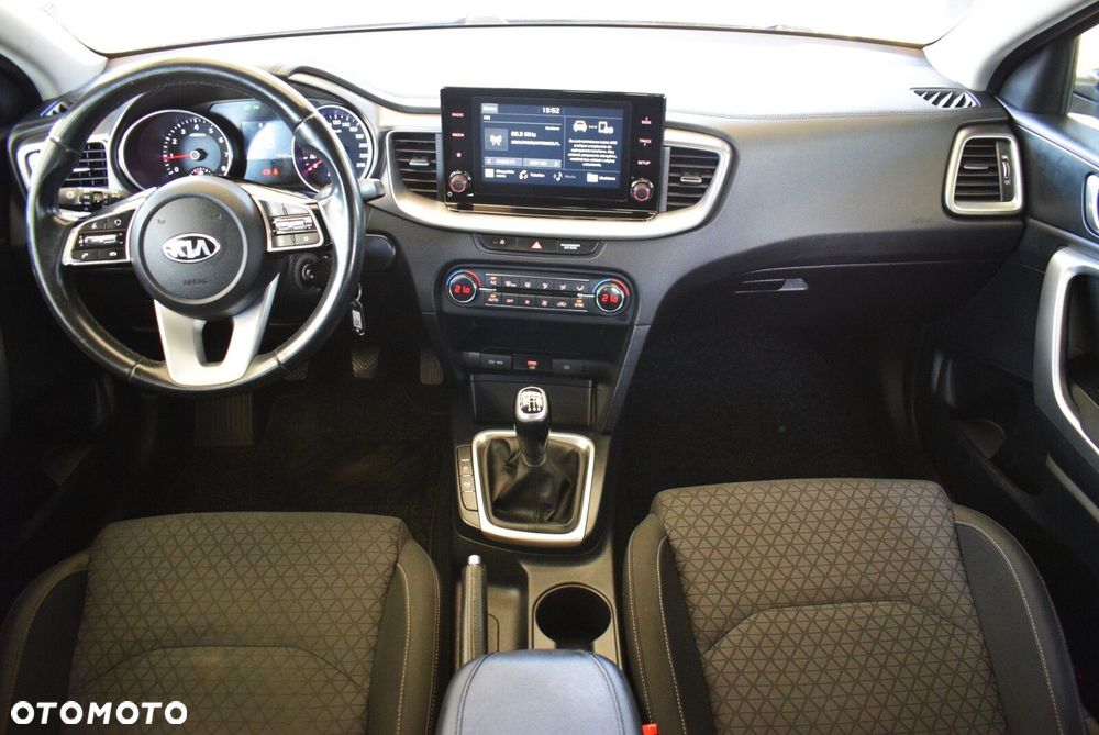Kia XCeed - 18