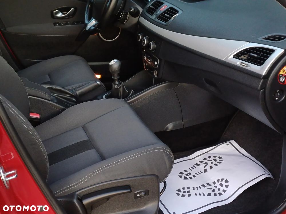 Renault Megane 1.6 16V 110 Expression - 6