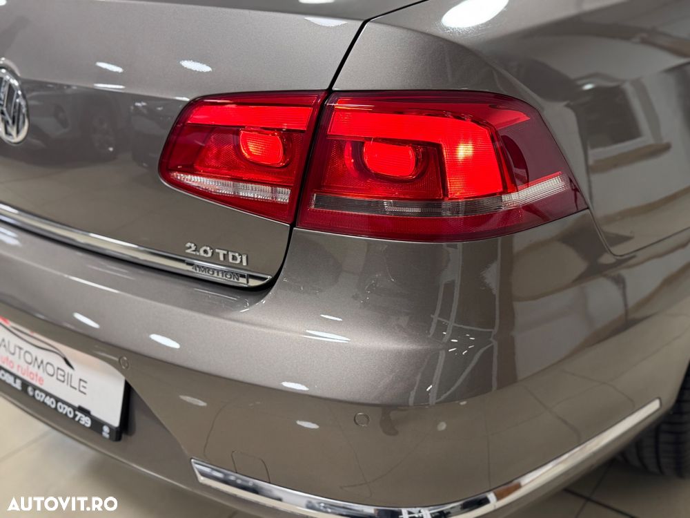 Volkswagen Passat 2.0 TDI Highline - 34
