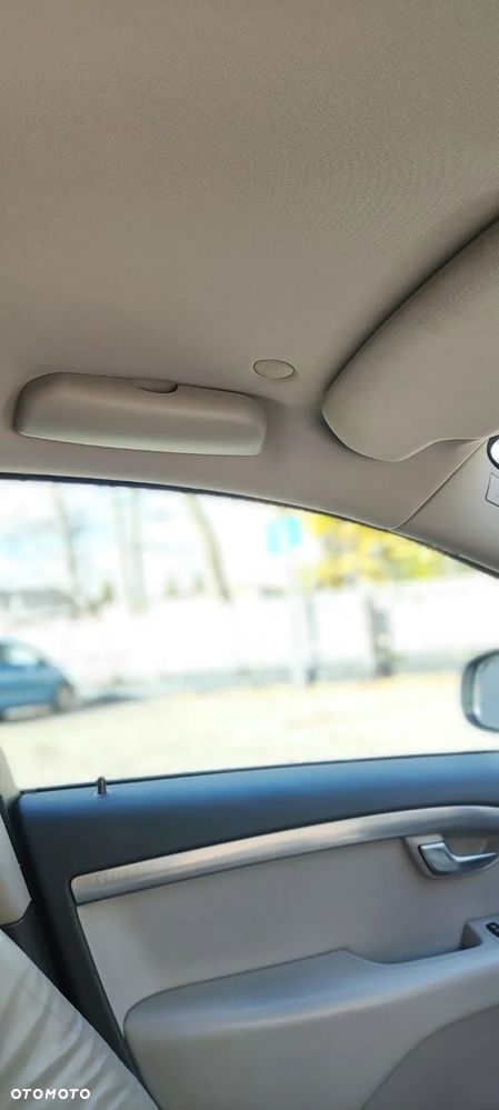 Volvo V70 2.0T Kinetic - 14