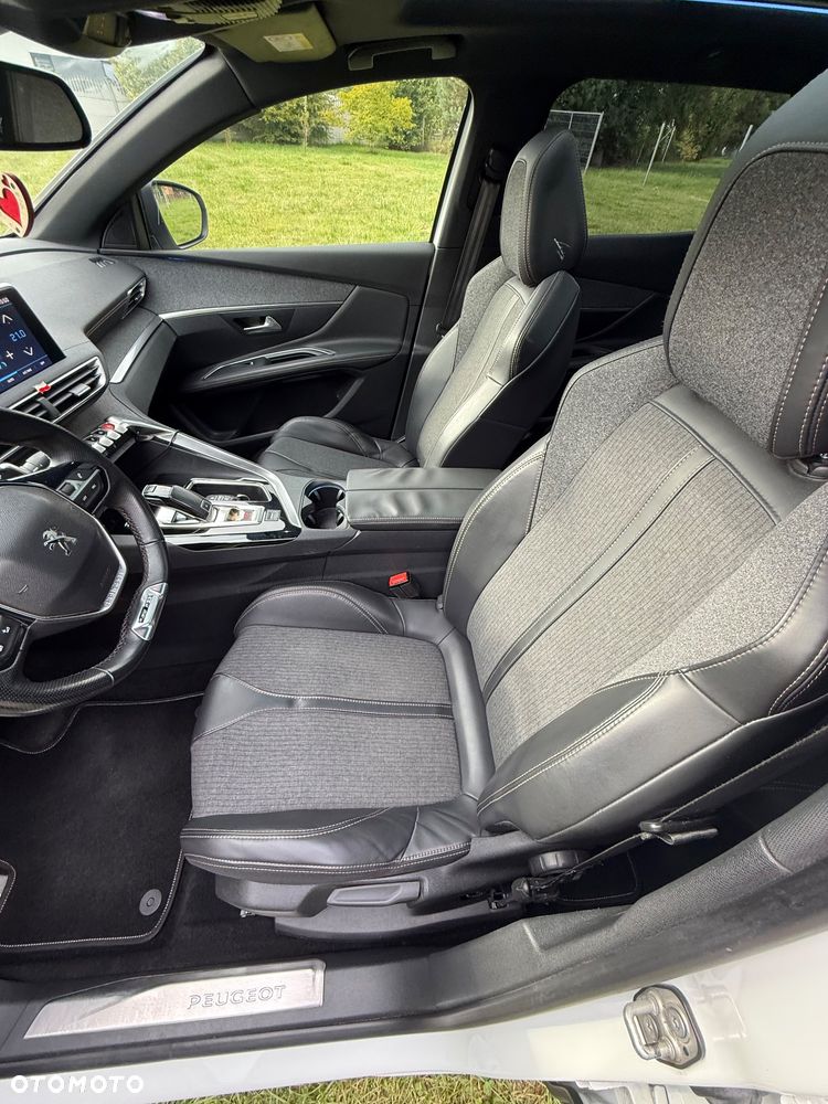Peugeot 3008 - 21