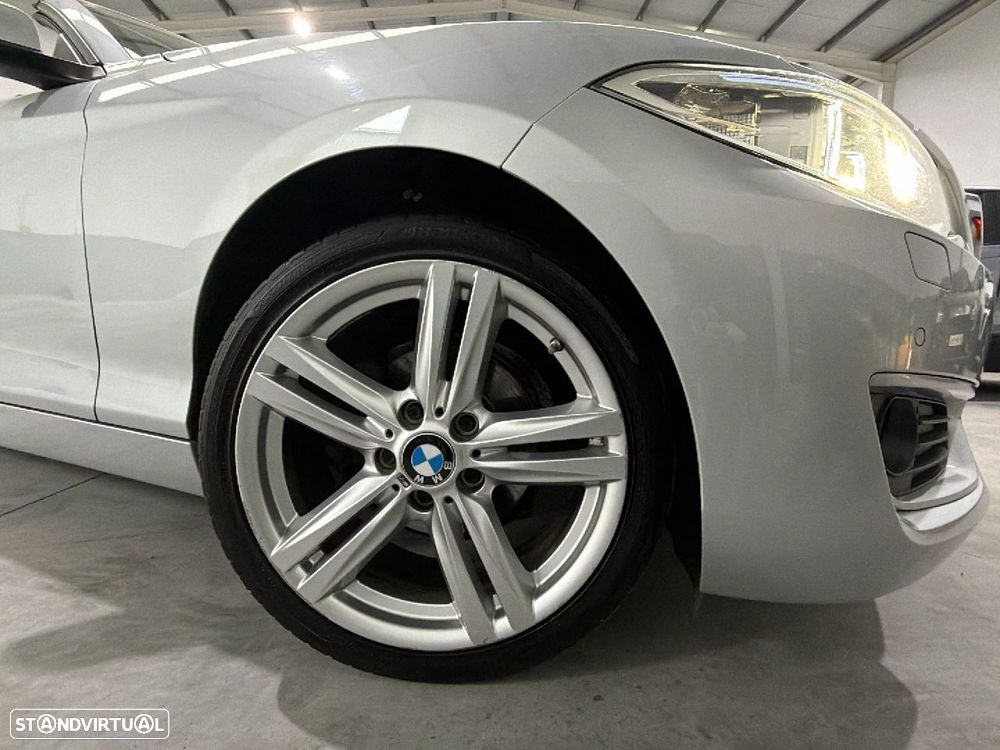 BMW 218 i Cabrio Line Sport - 26