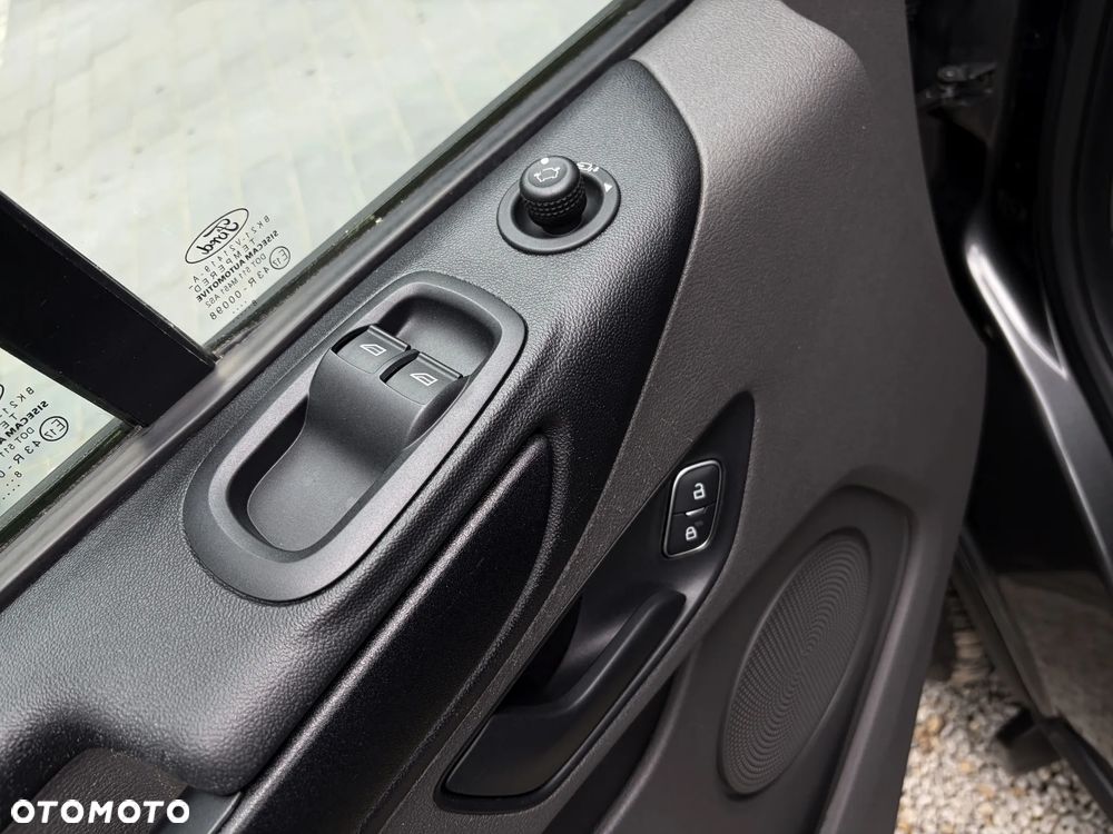 Ford Transit Custom L2H1 VA Autm Trend - 31